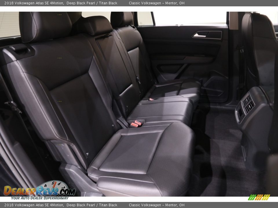 2018 Volkswagen Atlas SE 4Motion Deep Black Pearl / Titan Black Photo #14