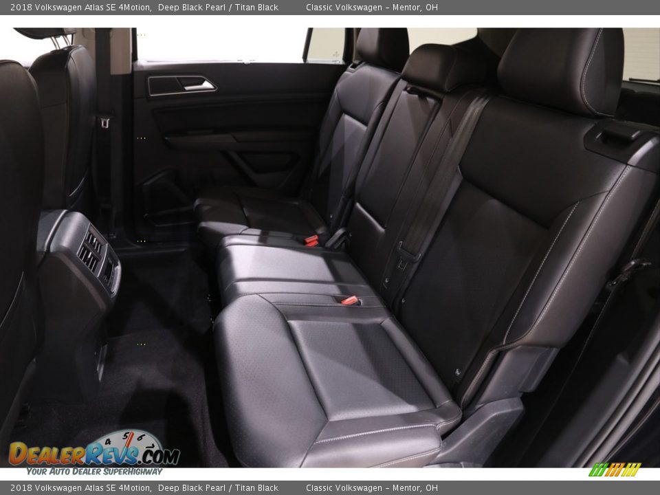 2018 Volkswagen Atlas SE 4Motion Deep Black Pearl / Titan Black Photo #15