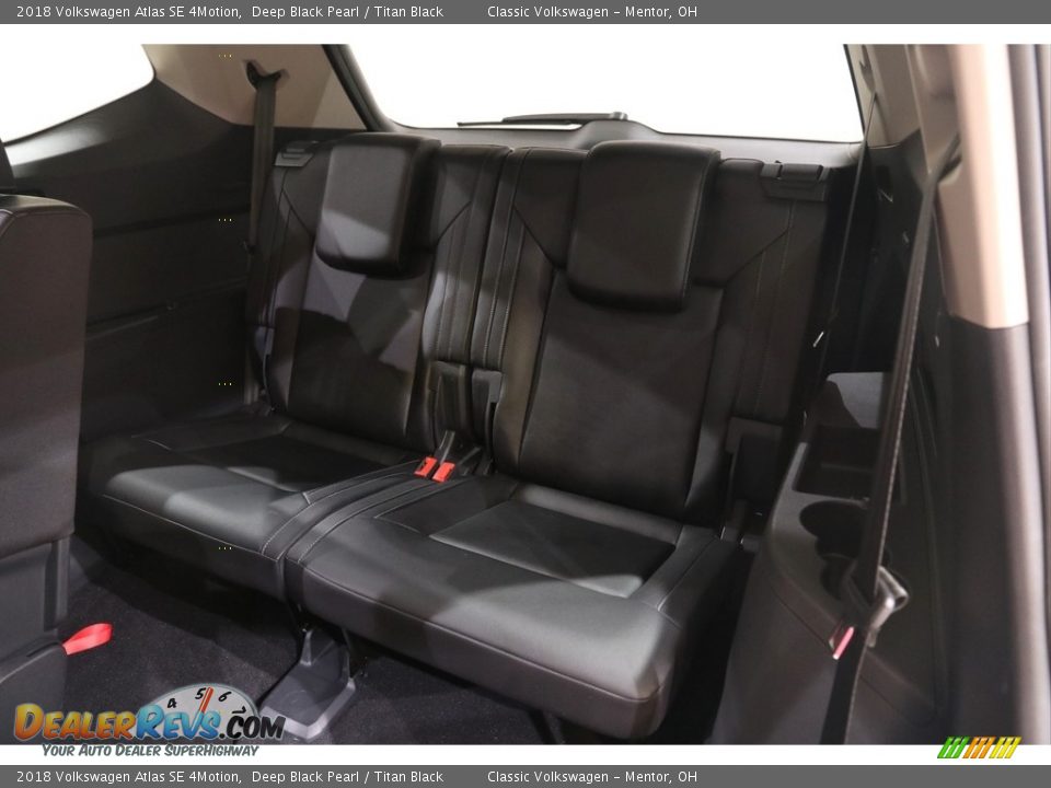 2018 Volkswagen Atlas SE 4Motion Deep Black Pearl / Titan Black Photo #16