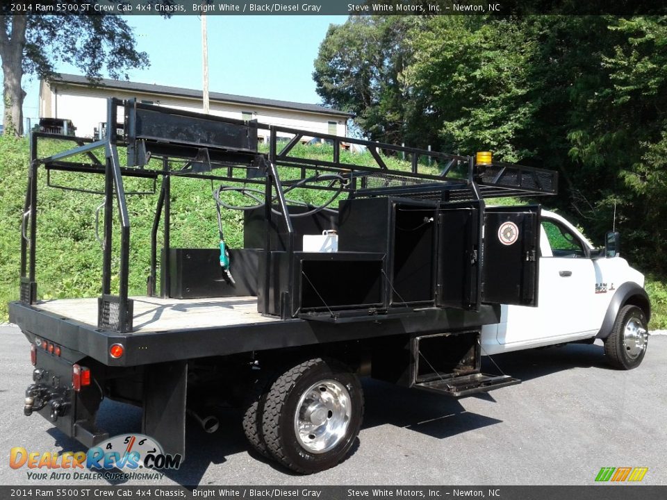 2014 Ram 5500 ST Crew Cab 4x4 Chassis Bright White / Black/Diesel Gray Photo #7