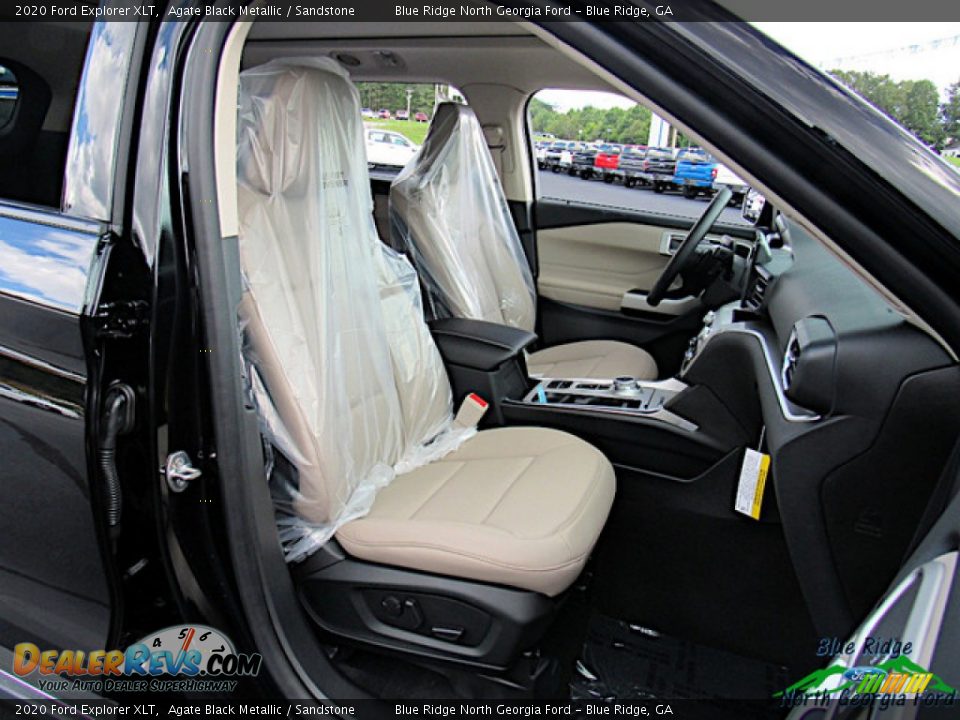 2020 Ford Explorer XLT Agate Black Metallic / Sandstone Photo #11