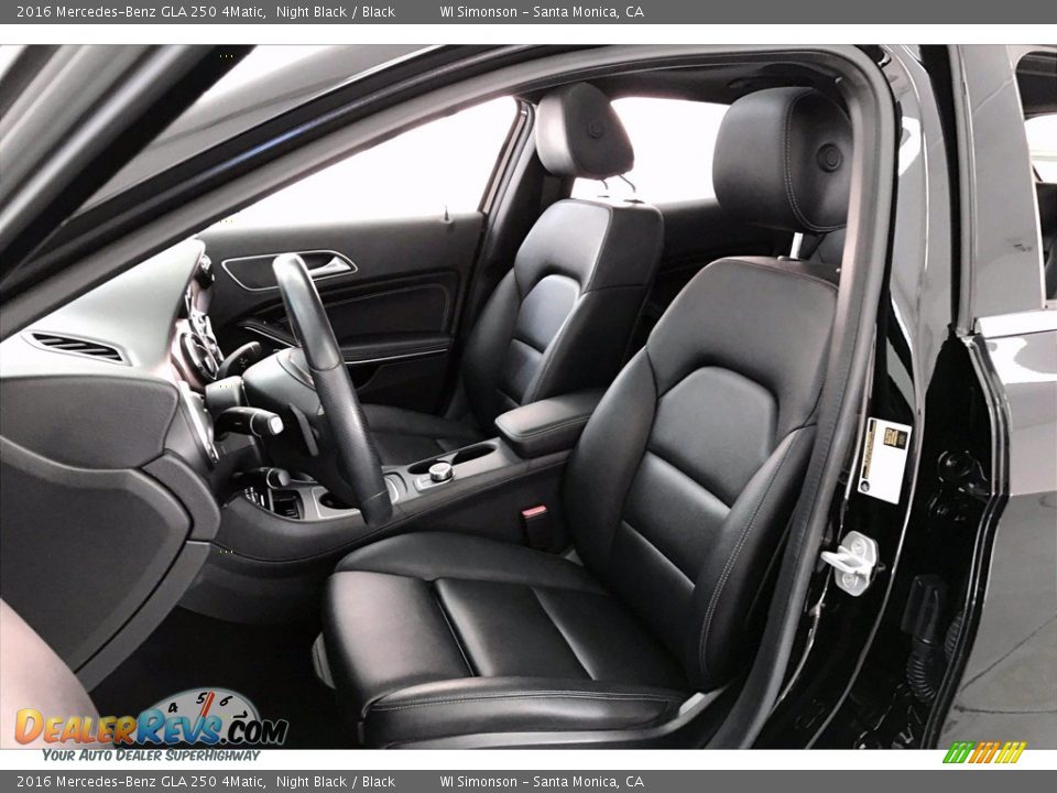 Front Seat of 2016 Mercedes-Benz GLA 250 4Matic Photo #14