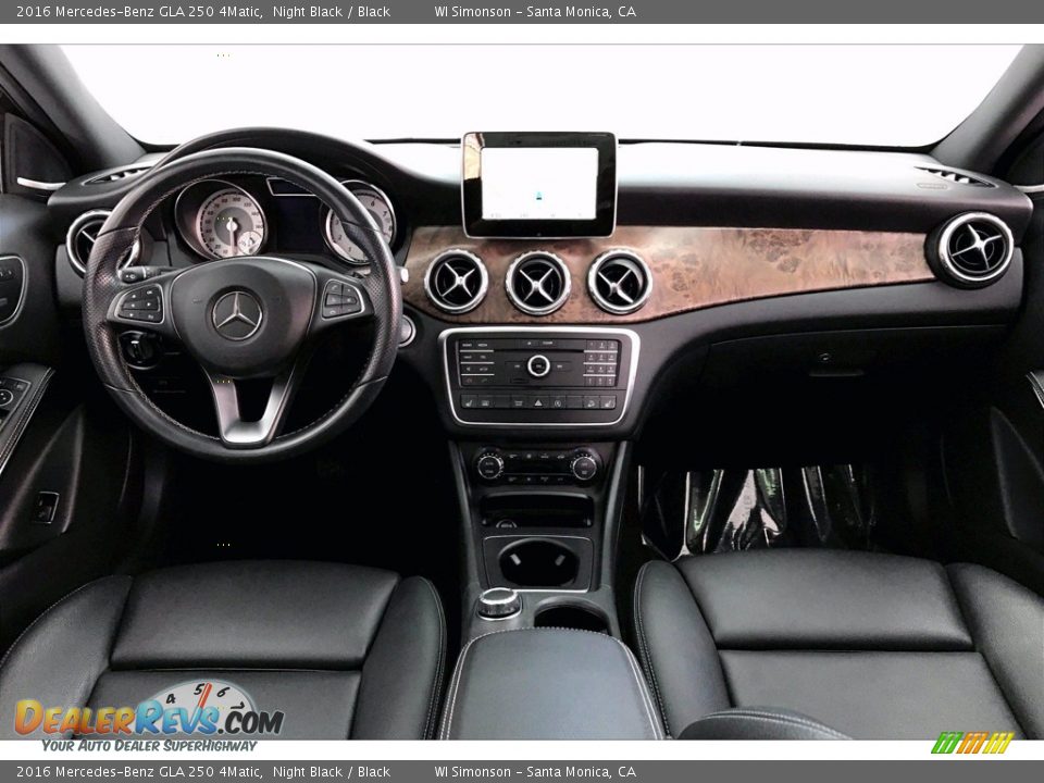 Dashboard of 2016 Mercedes-Benz GLA 250 4Matic Photo #17