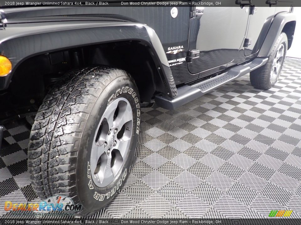 2018 Jeep Wrangler Unlimited Sahara 4x4 Black / Black Photo #10