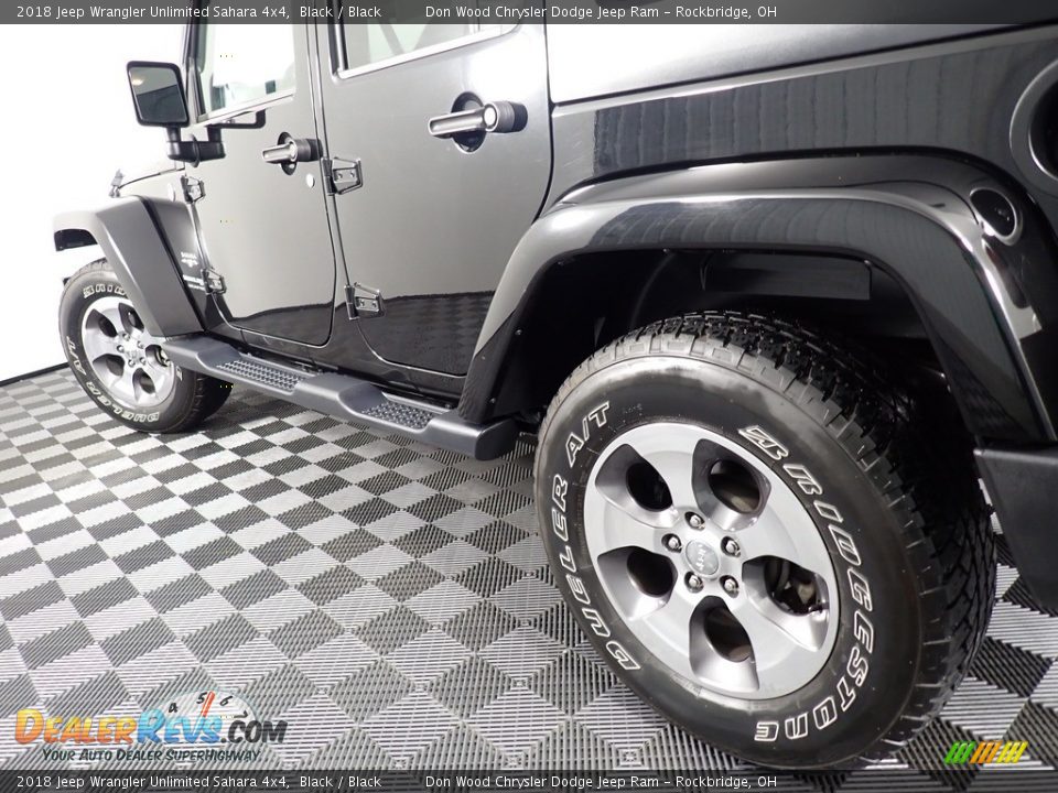 2018 Jeep Wrangler Unlimited Sahara 4x4 Black / Black Photo #11