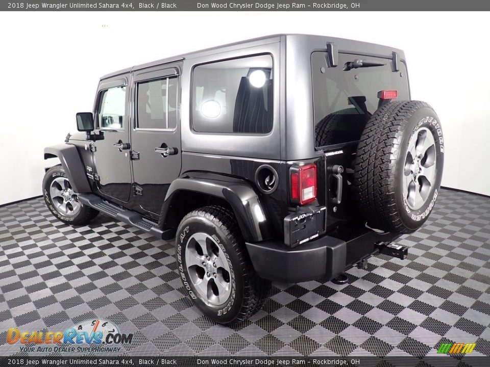 2018 Jeep Wrangler Unlimited Sahara 4x4 Black / Black Photo #12