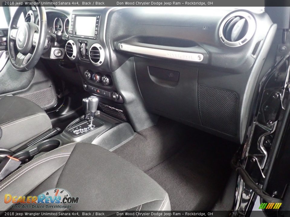 2018 Jeep Wrangler Unlimited Sahara 4x4 Black / Black Photo #31