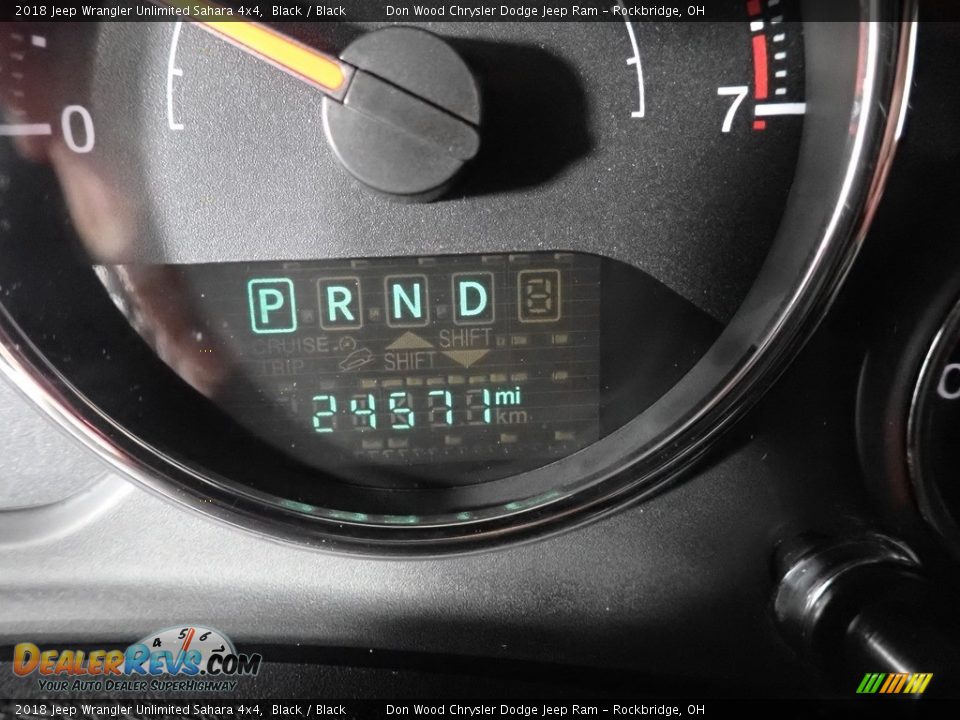2018 Jeep Wrangler Unlimited Sahara 4x4 Black / Black Photo #33