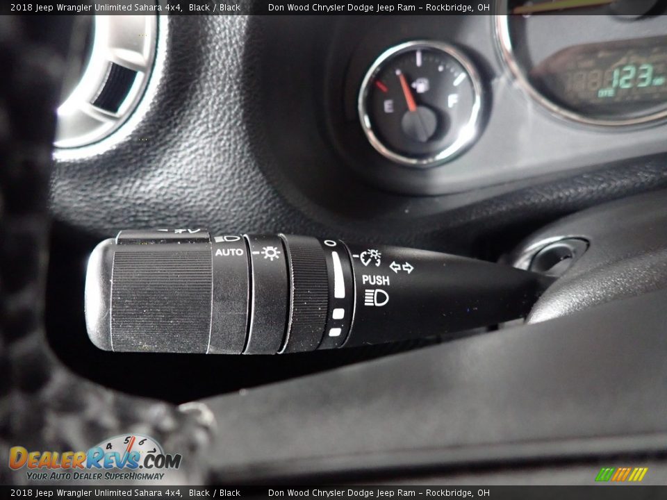 2018 Jeep Wrangler Unlimited Sahara 4x4 Black / Black Photo #34