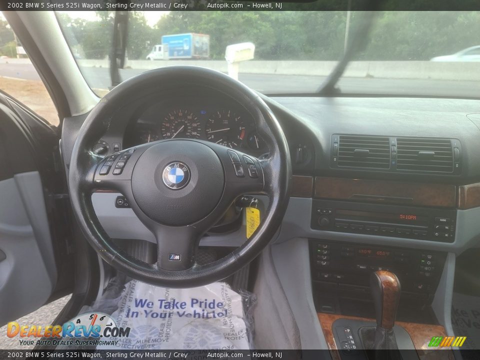 2002 BMW 5 Series 525i Wagon Steering Wheel Photo #11