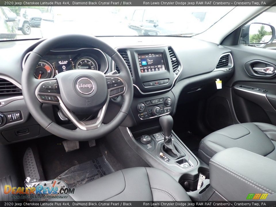 2020 Jeep Cherokee Latitude Plus 4x4 Diamond Black Crystal Pearl / Black Photo #15