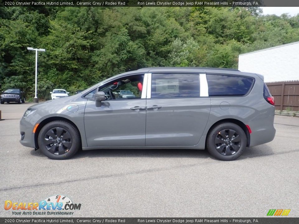 2020 Chrysler Pacifica Hybrid Limited Ceramic Grey / Rodeo Red Photo #7
