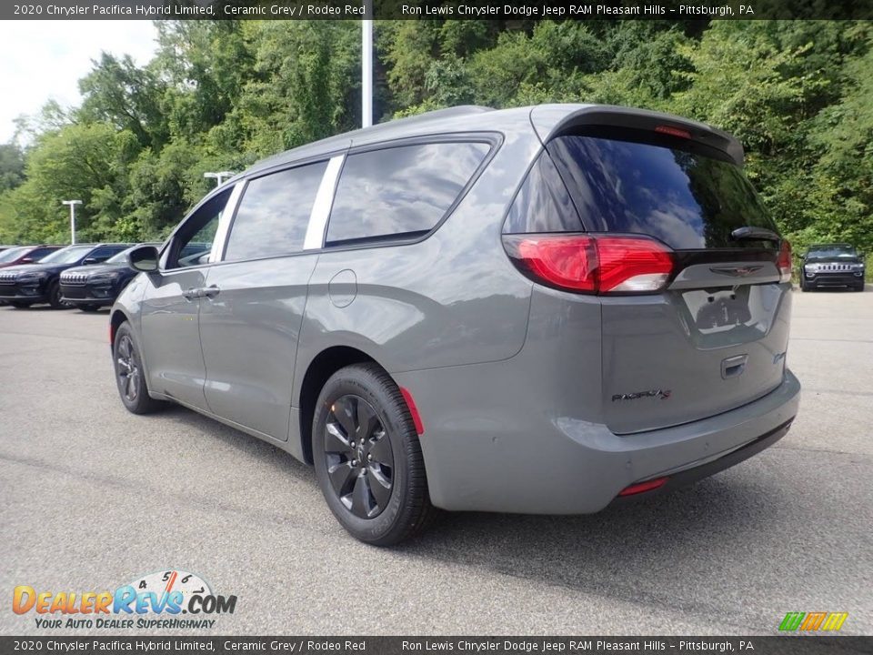 2020 Chrysler Pacifica Hybrid Limited Ceramic Grey / Rodeo Red Photo #8