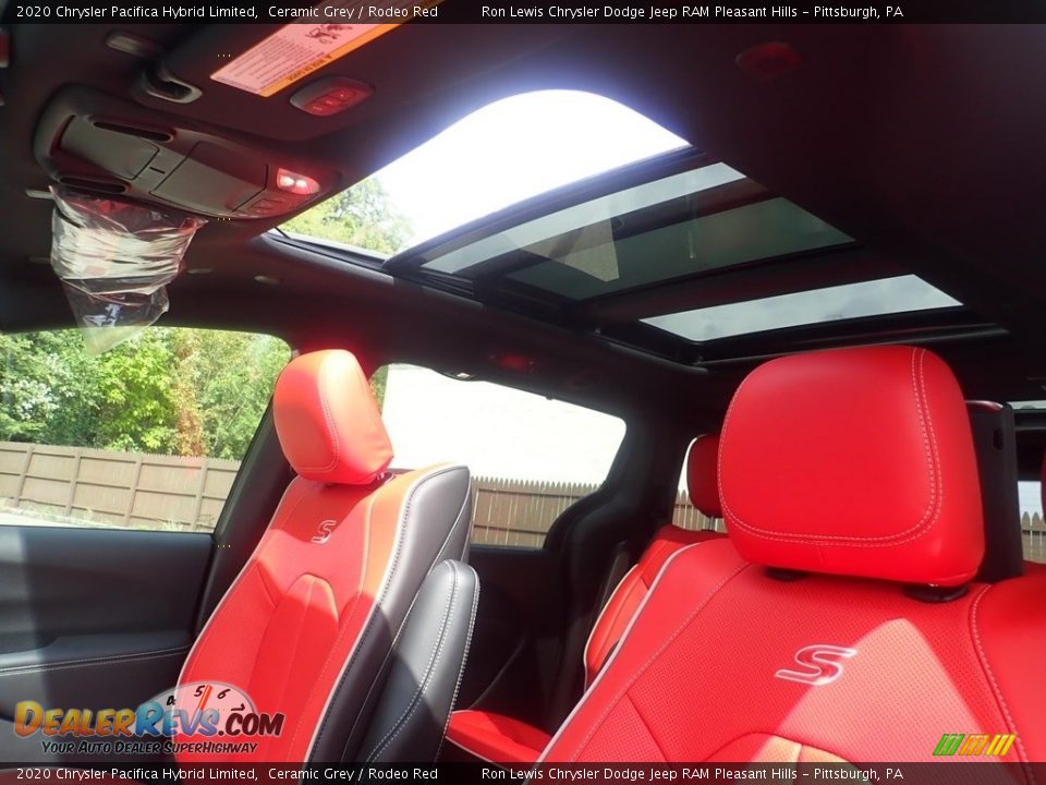 Rodeo Red Interior - 2020 Chrysler Pacifica Hybrid Limited Photo #20