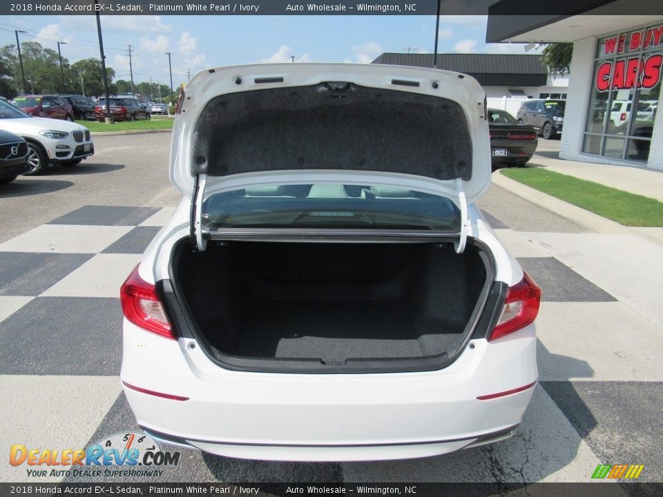 2018 Honda Accord EX-L Sedan Platinum White Pearl / Ivory Photo #5