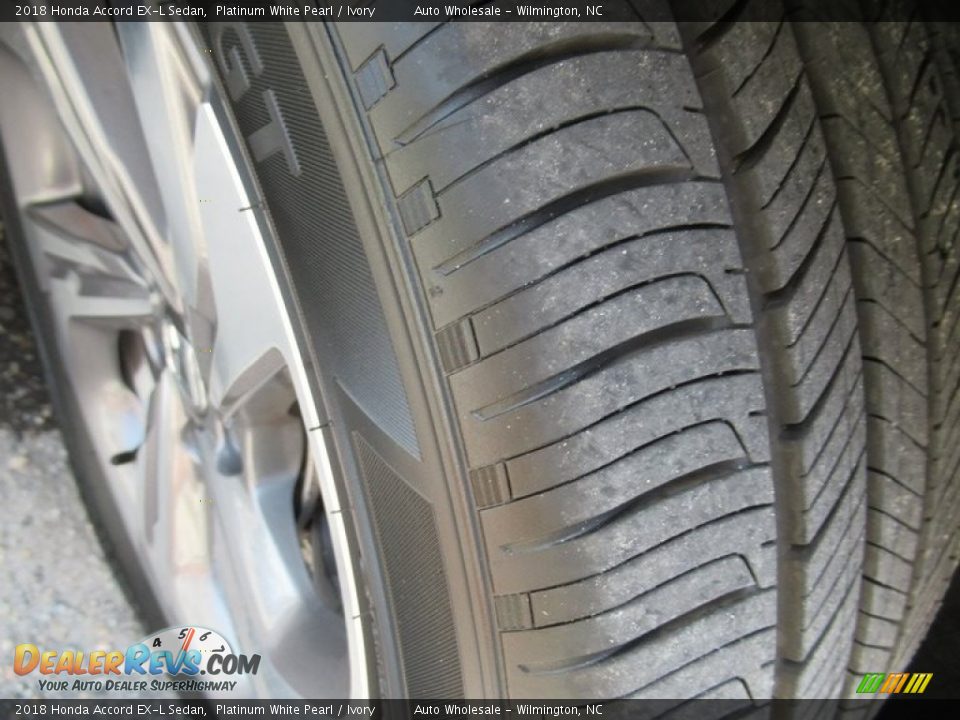 2018 Honda Accord EX-L Sedan Platinum White Pearl / Ivory Photo #8