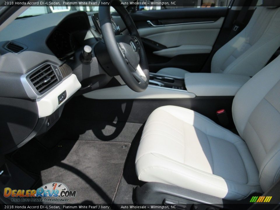 2018 Honda Accord EX-L Sedan Platinum White Pearl / Ivory Photo #10