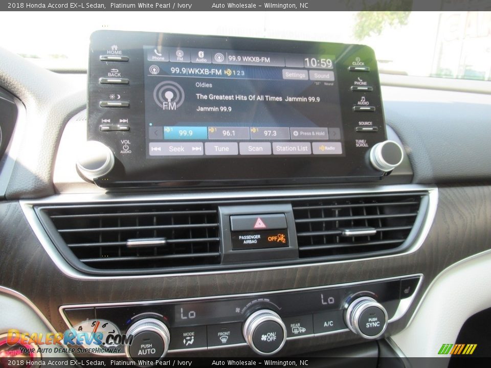 2018 Honda Accord EX-L Sedan Platinum White Pearl / Ivory Photo #17