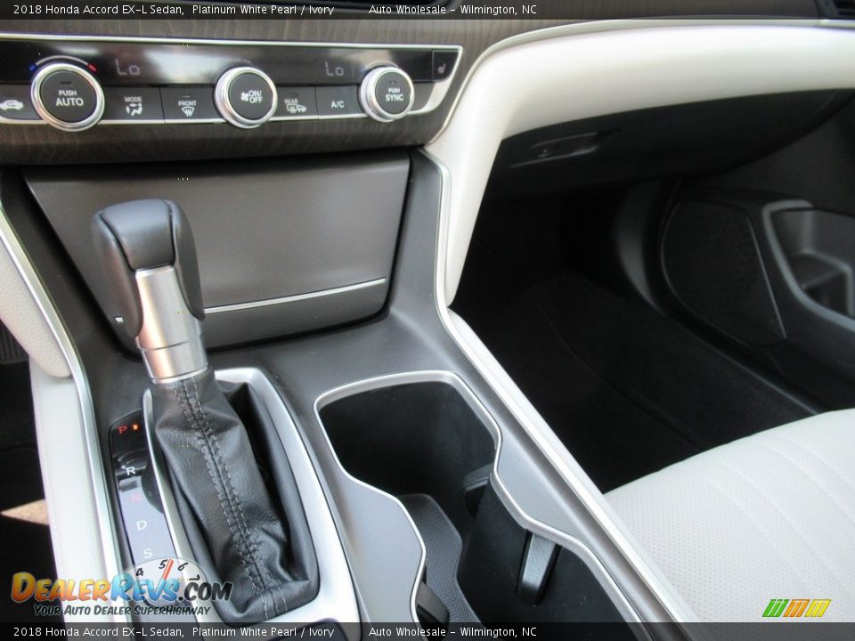 2018 Honda Accord EX-L Sedan Platinum White Pearl / Ivory Photo #19