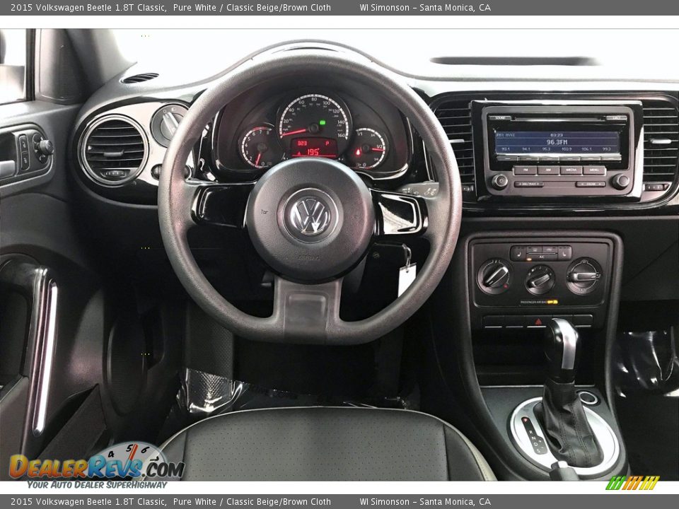 Dashboard of 2015 Volkswagen Beetle 1.8T Classic Photo #4
