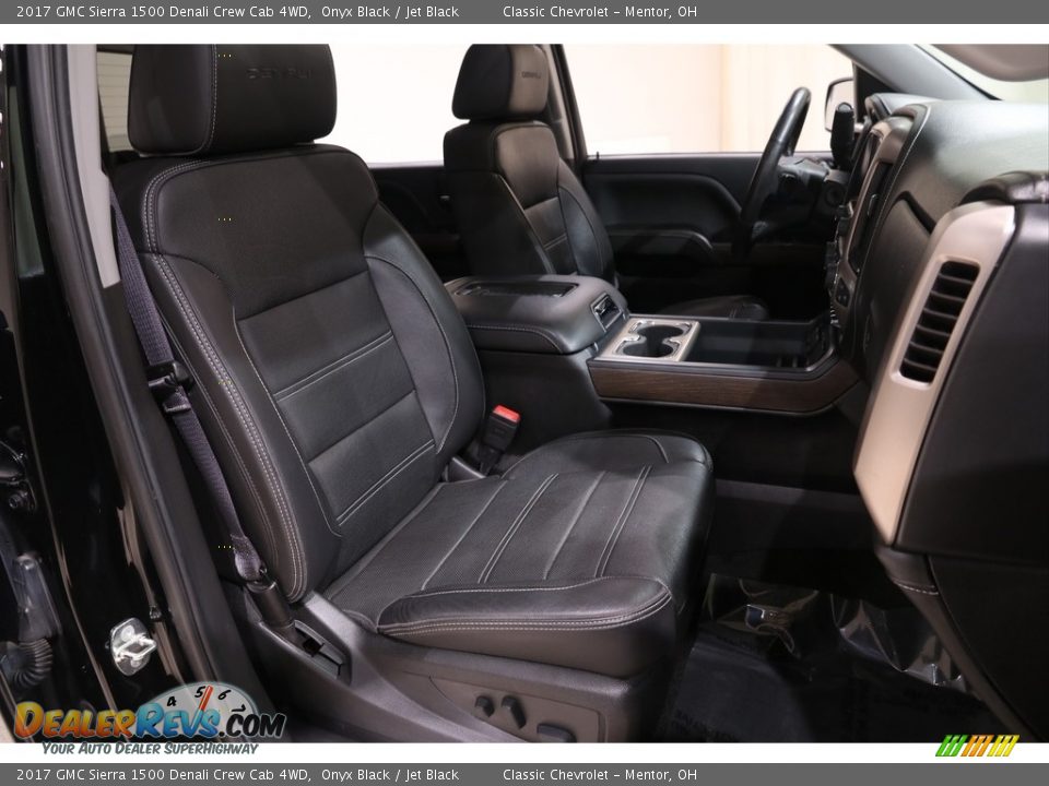 Front Seat of 2017 GMC Sierra 1500 Denali Crew Cab 4WD Photo #16