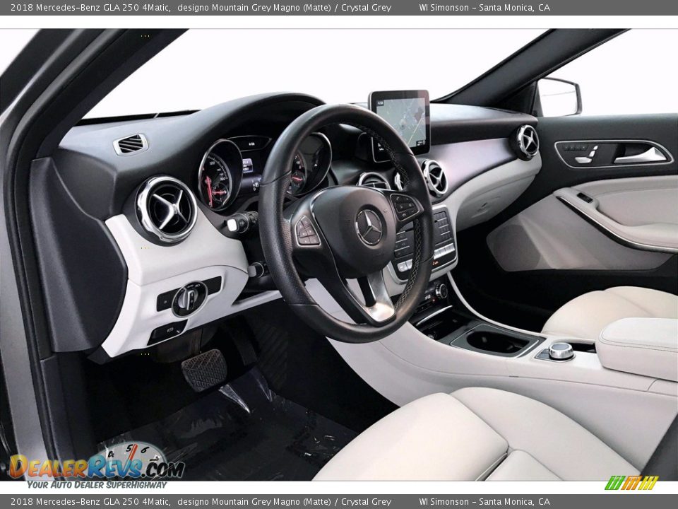 Front Seat of 2018 Mercedes-Benz GLA 250 4Matic Photo #22