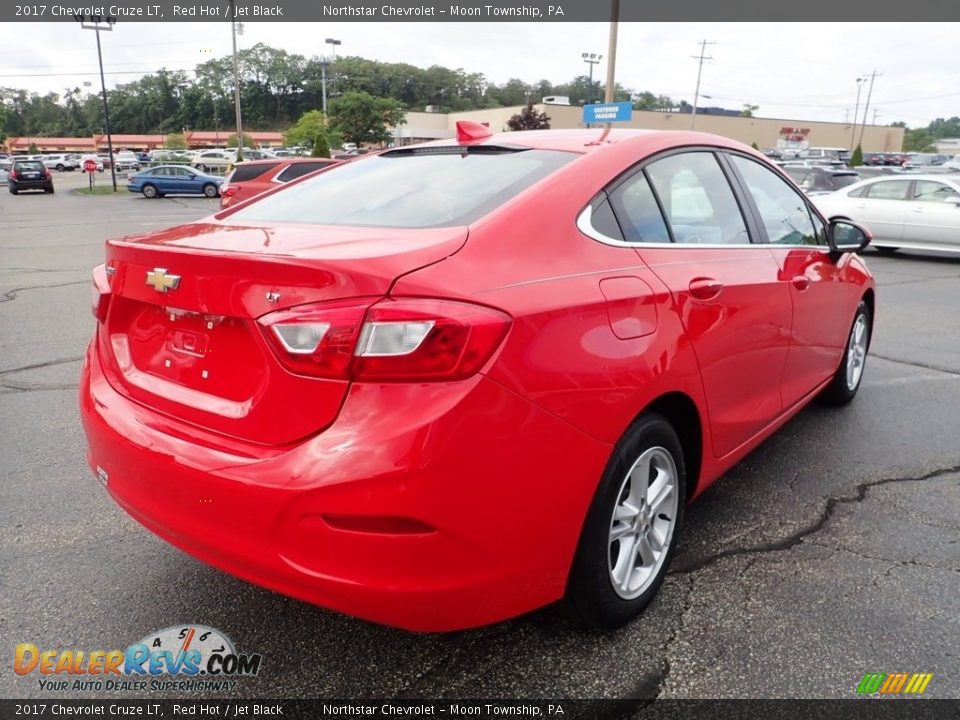 2017 Chevrolet Cruze LT Red Hot / Jet Black Photo #8