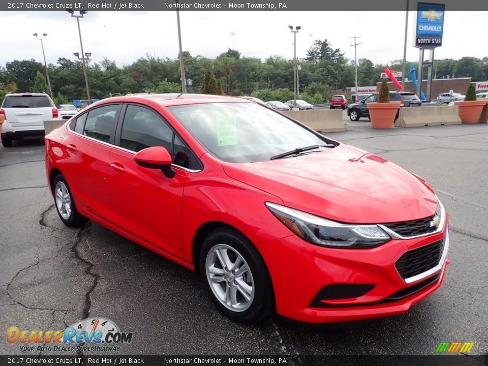 2017 Chevrolet Cruze LT Red Hot / Jet Black Photo #11