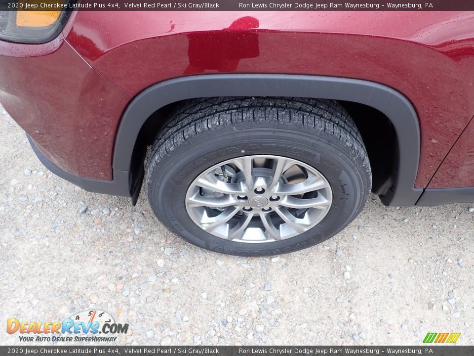 2020 Jeep Cherokee Latitude Plus 4x4 Velvet Red Pearl / Ski Gray/Black Photo #2