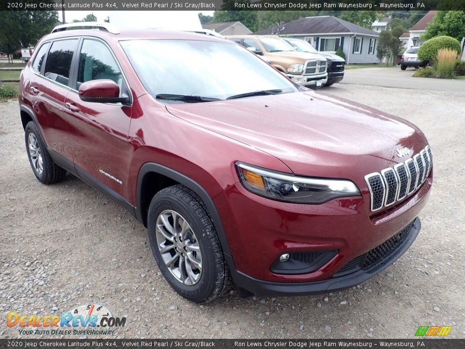 2020 Jeep Cherokee Latitude Plus 4x4 Velvet Red Pearl / Ski Gray/Black Photo #8