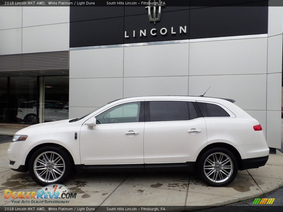 2018 Lincoln MKT AWD White Platinum / Light Dune Photo #2
