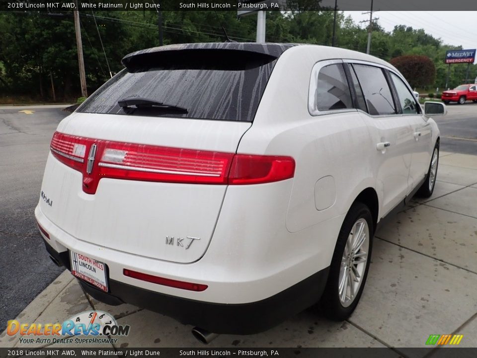 2018 Lincoln MKT AWD White Platinum / Light Dune Photo #5