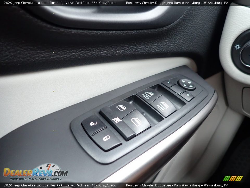 2020 Jeep Cherokee Latitude Plus 4x4 Velvet Red Pearl / Ski Gray/Black Photo #20
