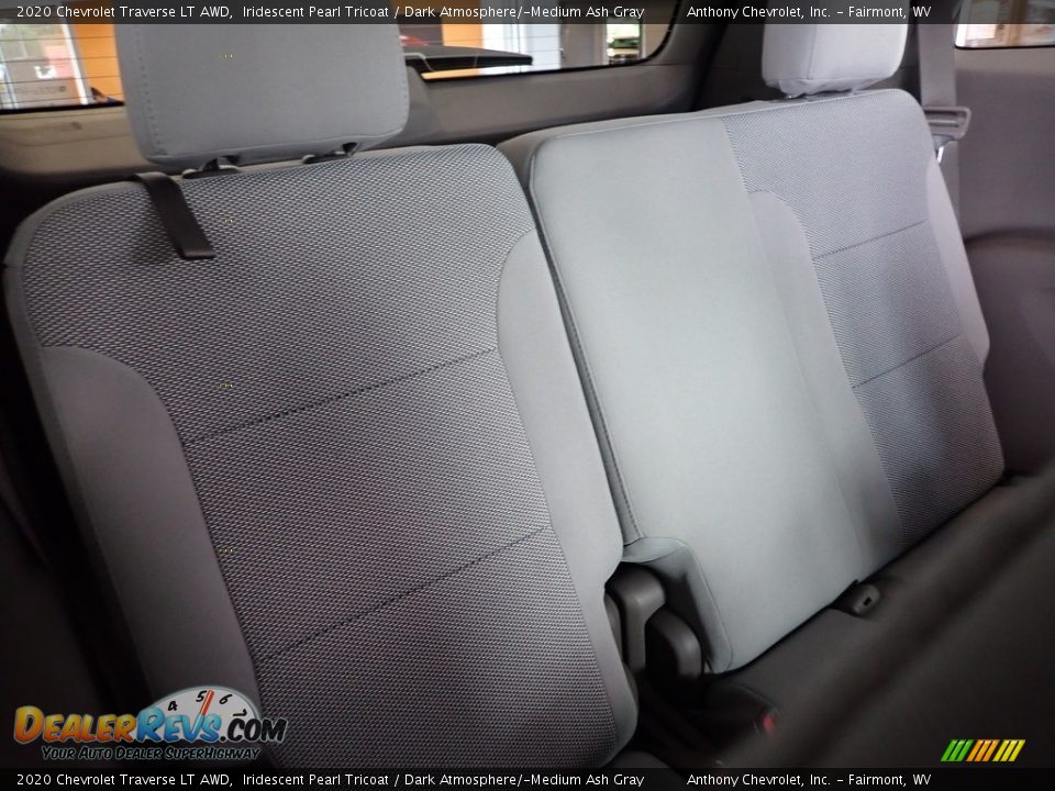 2020 Chevrolet Traverse LT AWD Iridescent Pearl Tricoat / Dark Atmosphere/­Medium Ash Gray Photo #13