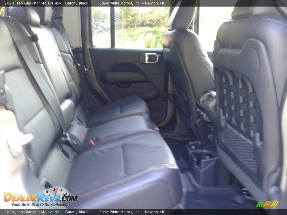 2020 Jeep Gladiator Mojave 4x4 Gator / Black Photo #18