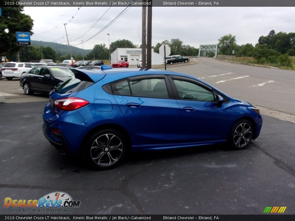 2019 Chevrolet Cruze LT Hatchback Kinetic Blue Metallic / Jet Black/­Galvanized Photo #8