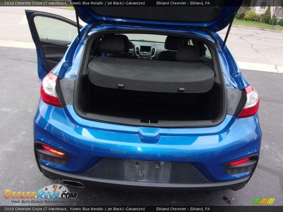 2019 Chevrolet Cruze LT Hatchback Kinetic Blue Metallic / Jet Black/­Galvanized Photo #18