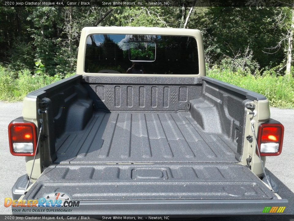 2020 Jeep Gladiator Mojave 4x4 Gator / Black Photo #8