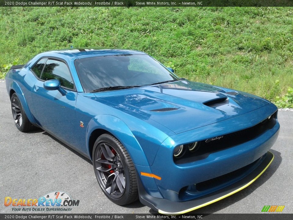 Frostbite 2020 Dodge Challenger R/T Scat Pack Widebody Photo #4