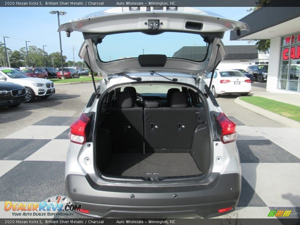 2020 Nissan Kicks S Brilliant Silver Metallic / Charcoal Photo #5