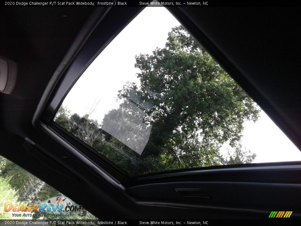 2020 Dodge Challenger R/T Scat Pack Widebody Frostbite / Black Photo #27