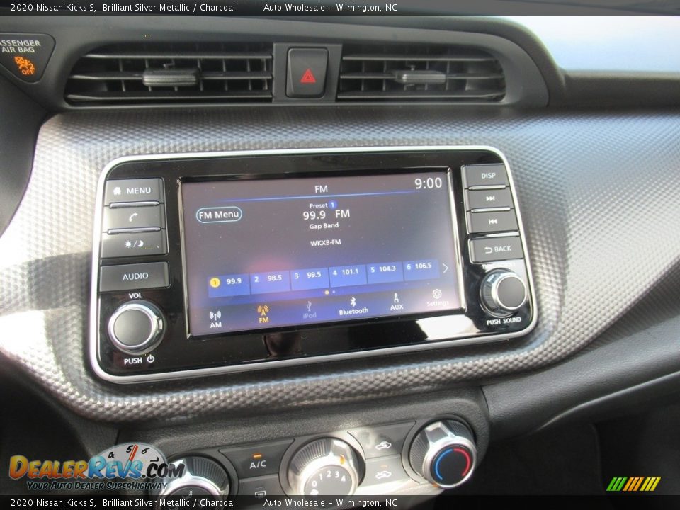 Controls of 2020 Nissan Kicks S Photo #18