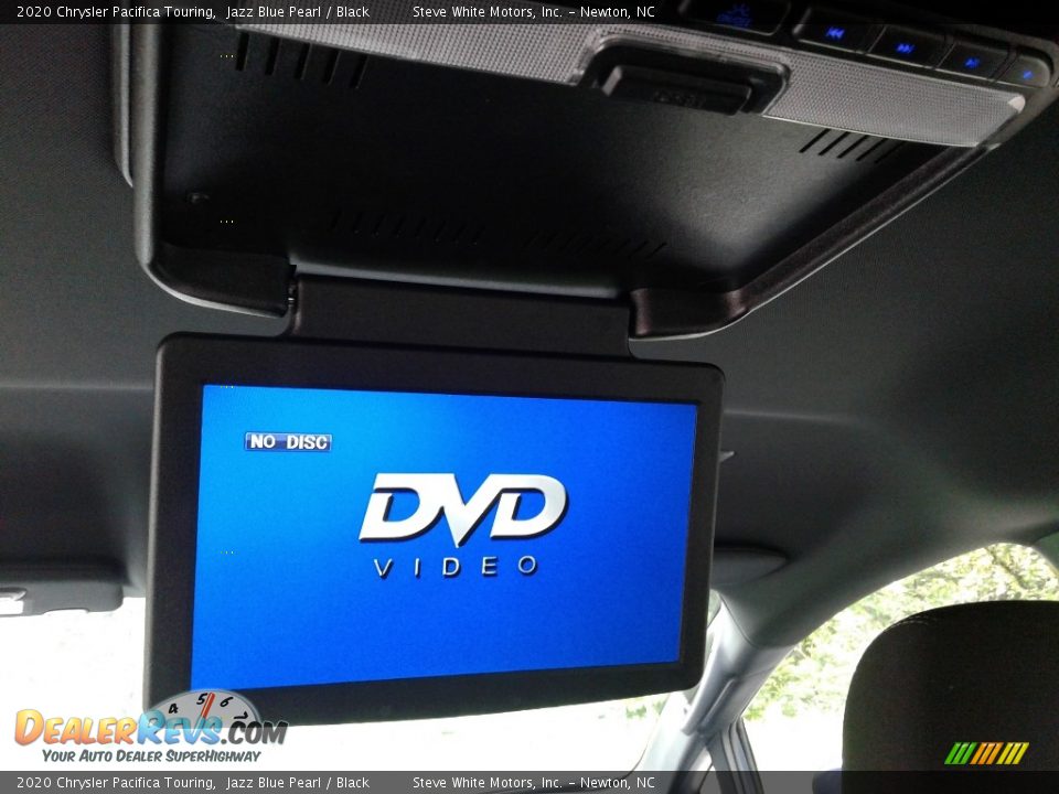 Entertainment System of 2020 Chrysler Pacifica Touring Photo #14