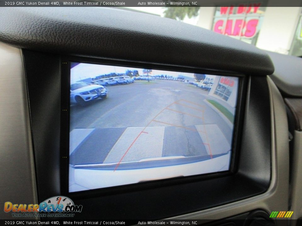 2019 GMC Yukon Denali 4WD White Frost Tintcoat / Cocoa/Shale Photo #17