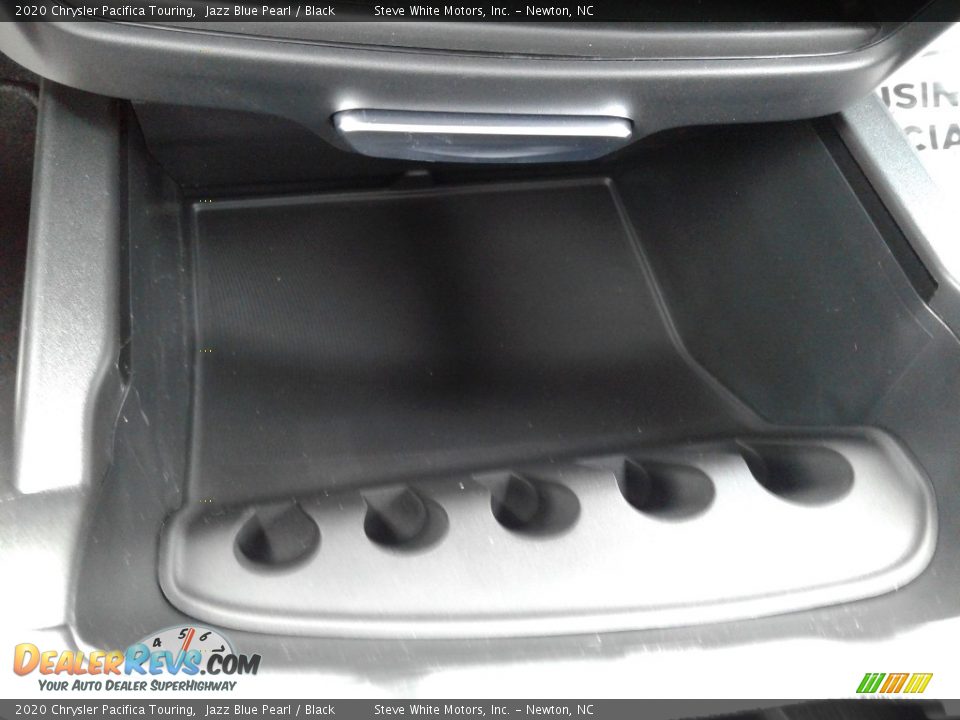 2020 Chrysler Pacifica Touring Jazz Blue Pearl / Black Photo #28