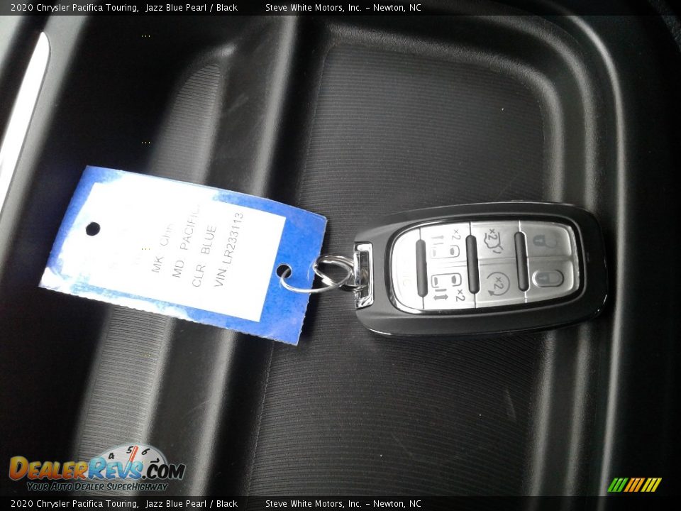2020 Chrysler Pacifica Touring Jazz Blue Pearl / Black Photo #30