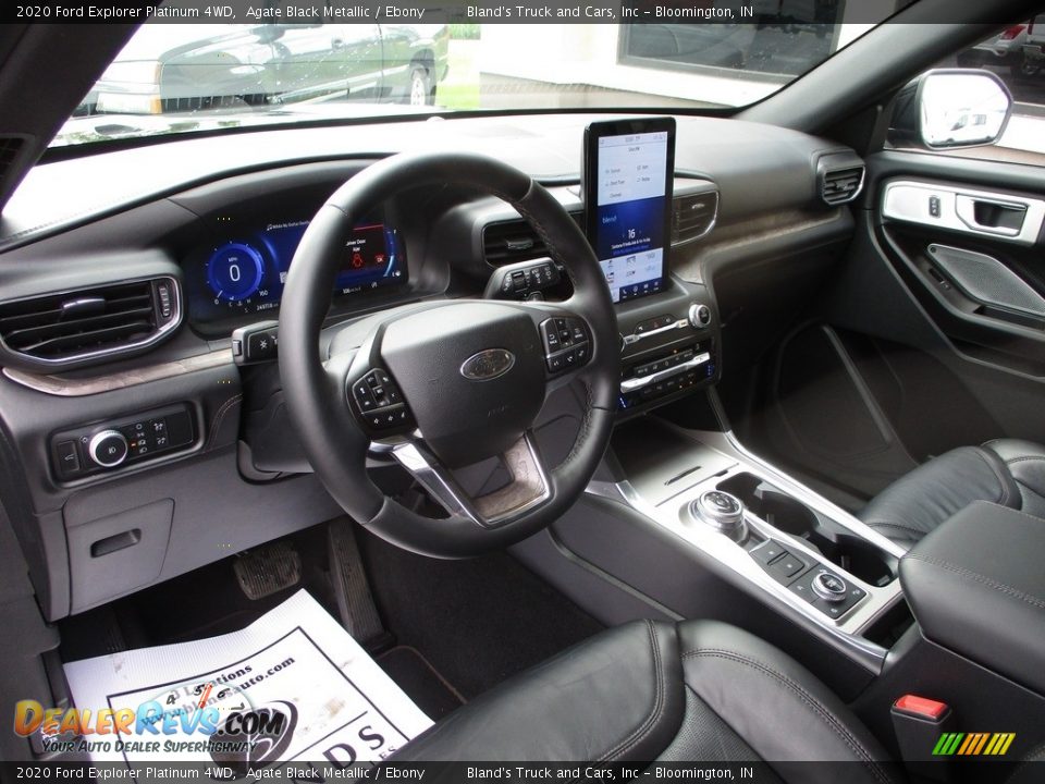 Dashboard of 2020 Ford Explorer Platinum 4WD Photo #6