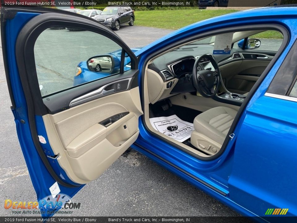 2019 Ford Fusion Hybrid SE Velocity Blue / Ebony Photo #9