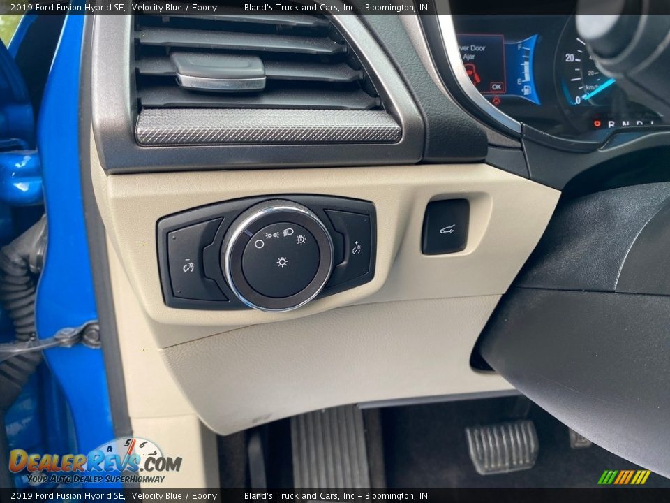2019 Ford Fusion Hybrid SE Velocity Blue / Ebony Photo #20