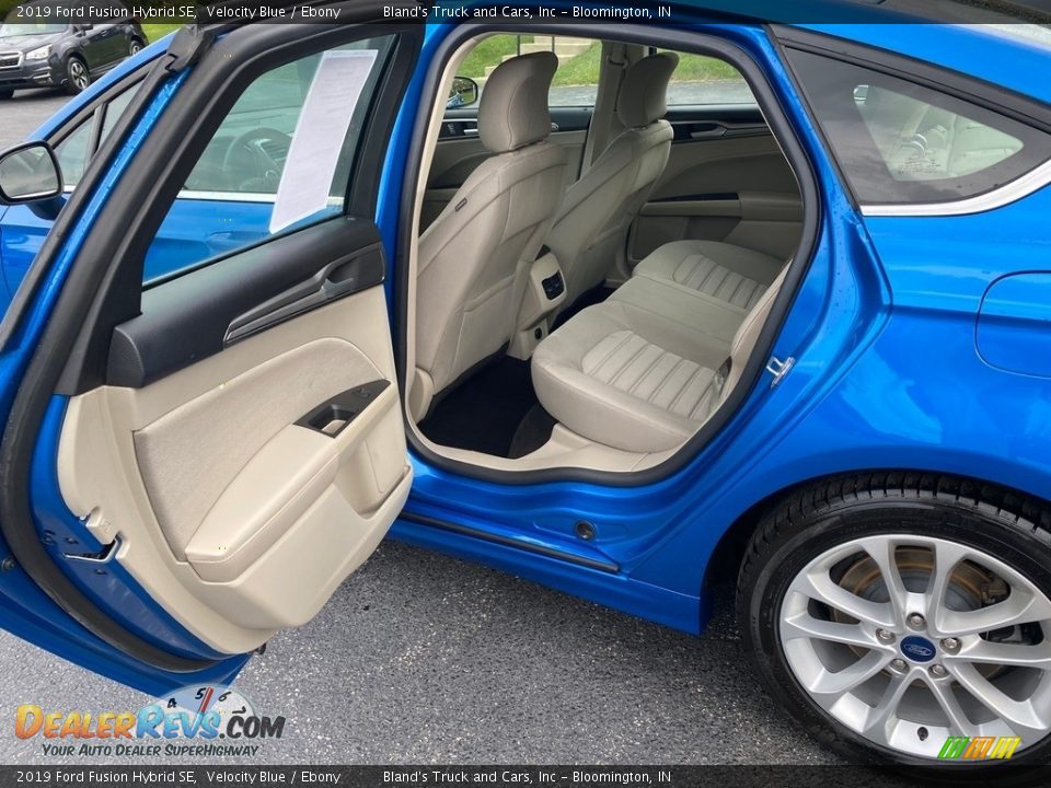 2019 Ford Fusion Hybrid SE Velocity Blue / Ebony Photo #30